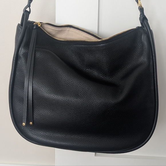 Black Hobo Bag with Adjustable Strap and Soft Leather - Picture 2 of 8
